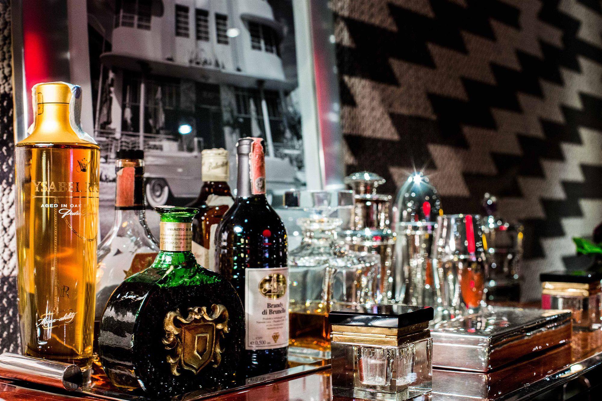 Aethos Milan Hotel Bagian luar foto